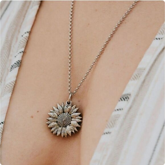 Sunflower Zinc Alloy NWT - Picture 8 of 14